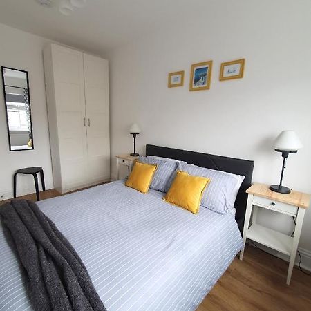 One Bed Apartment With Sofa Bed Llandudno Bagian luar foto